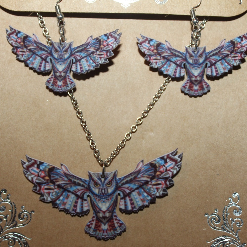 Nwt: New: Abstract Owl 🦉 Necklace & Earrings